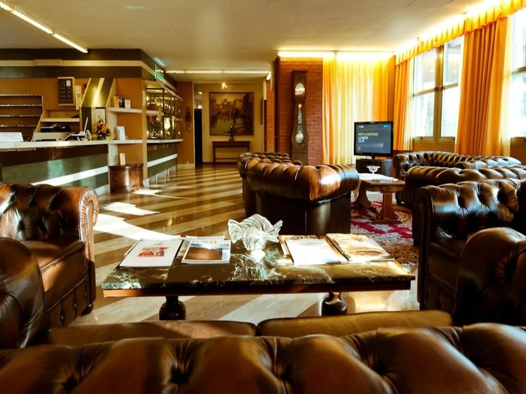 Park Hotel California location